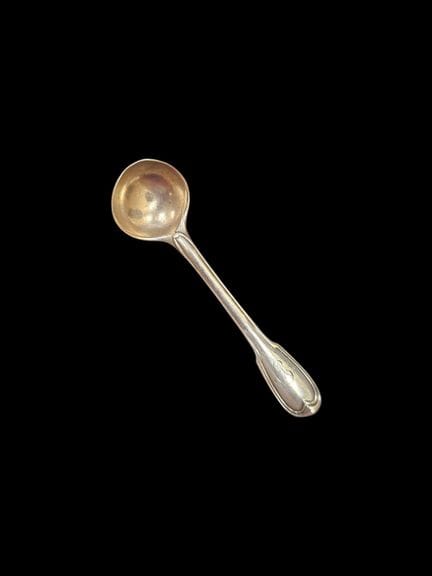 925 sterling silver salt spoon, marked with "AC" a