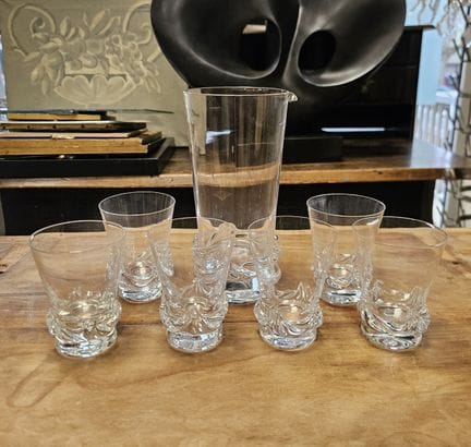 DAUM 
Crystal set consisting of a pitcher and six 
