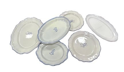 Poterie des Trois Terres 
A set of glazed ceramics