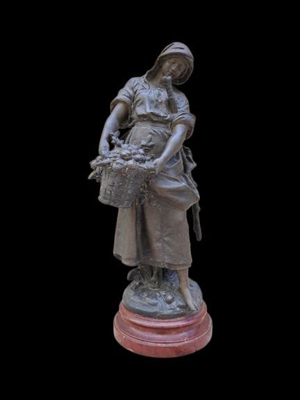 According to Auguste MOREAU
La Gauleuse
Sculpture 