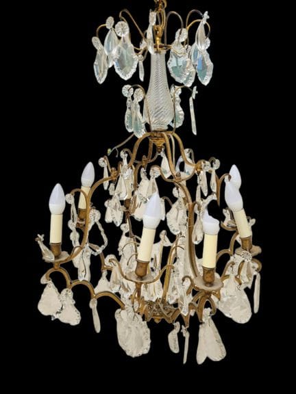 Lustre en laiton doré à huit feux de lumière à déc