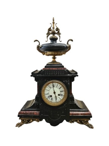 Architektonisch gestaltete Standuhr aus schwarzem 