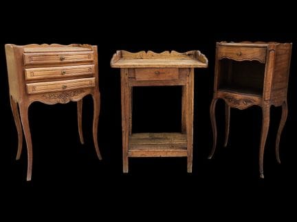 Set composto da tre comodini
Il più grande: 77 cm