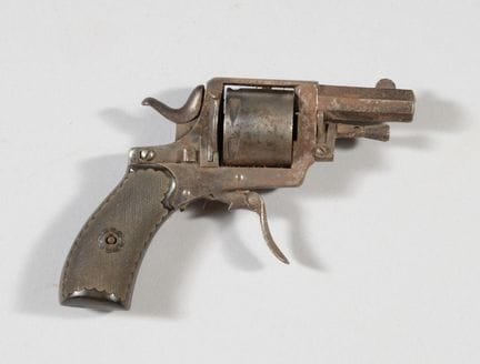 "Bulldog" centerfire revolver, steel frame, octago