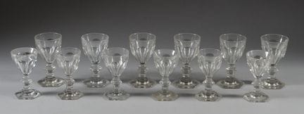 BACCARAT 
Six verres à vin blanc et six verres à l