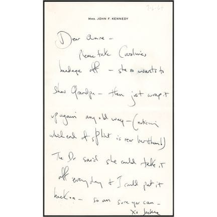 Lettre autographe signée de Jacqueline Kennedy adr