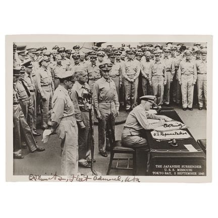 Fotografia autografata di Chester Nimitz
Fotografi