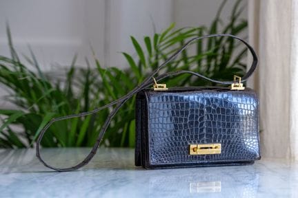 HERMES. 
"Quito" model bag in brown crocodile leat