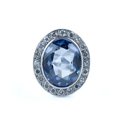 Ring aus 18 Karat Weißgold (750 Tausendstel), in d