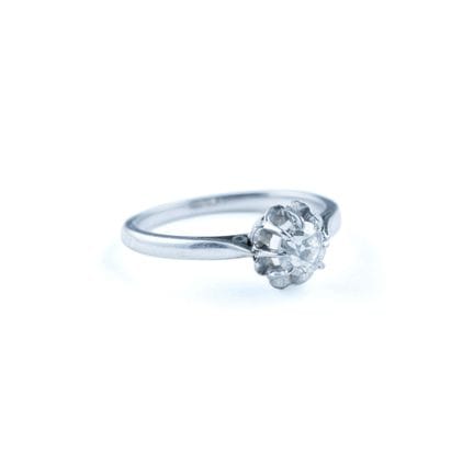 Solitärring aus 18 Karat Weißgold (750 Tausendstel