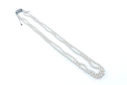 Double-strand necklace of cascading cultured pearl