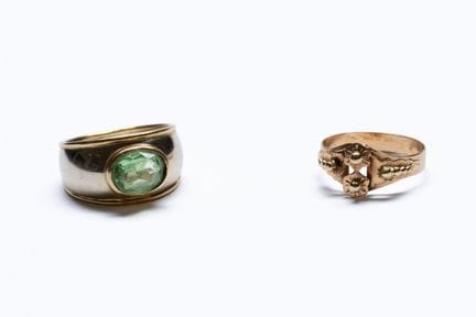 18k yellow and white gold (750) band ring, set in 