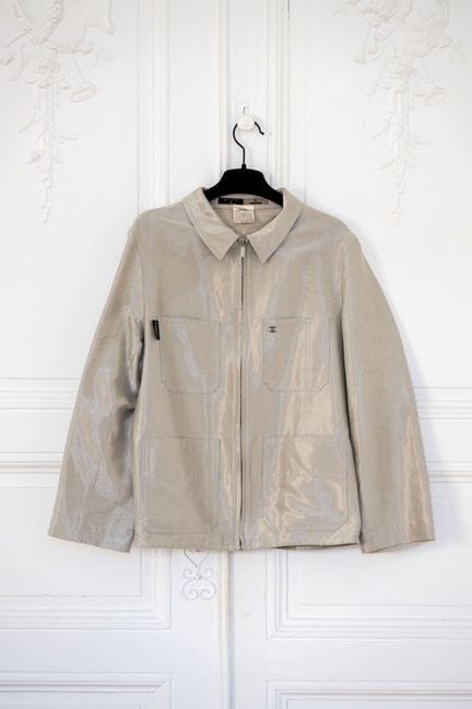 CHANEL. 
Silver-colored silk-blend jacket with a s