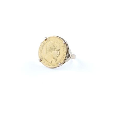 Ring aus 18 Karat Gelbgold (750 Tausendstel) mit d