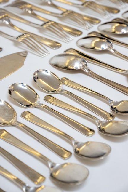 RAVINET D'ENFERT. 
Silver dinner service set accen