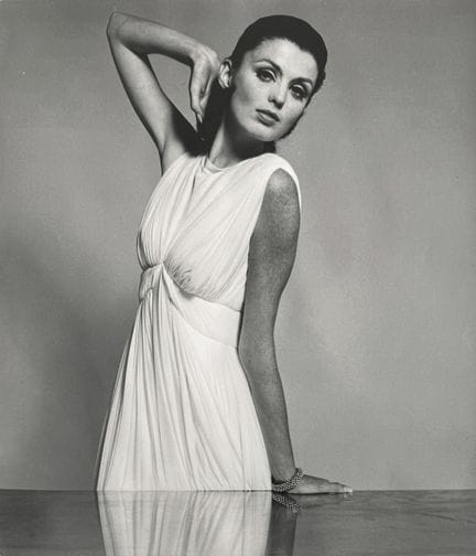 RICHARD AVEDON 1923-2004
Dorothy McGowan, Mode Yve