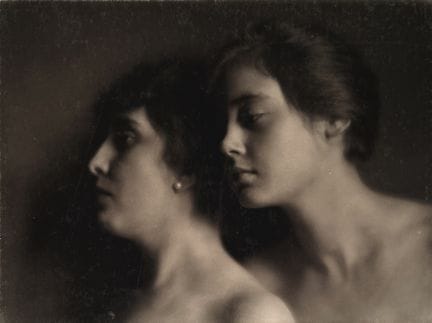 BARON ADOLF DE MEYER 1868-1946
Jeunes Femmes de pr