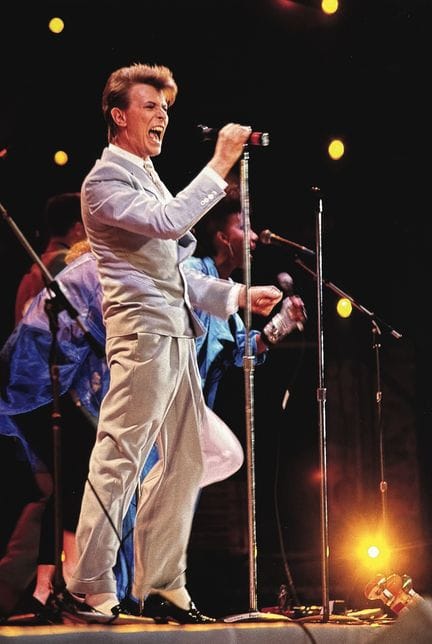 JACQUES LANGEVIN 1953-
"David Bowie au concert Liv
