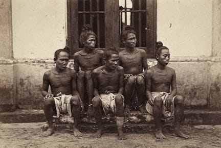 SIAM
Prisonniers birmans, Siam, ca.1880.
Photograp