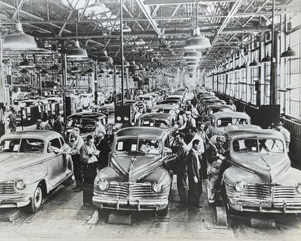 PLYMOUTH – CHRYSLER – AUTOMOBIL 
Fertiggestellte P
