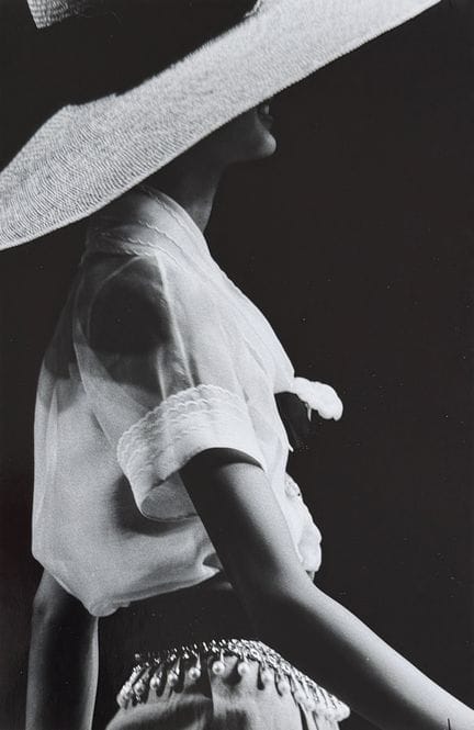 MODA CHANEL - MARINA DE MONFREID 1955-
Chanel, Par