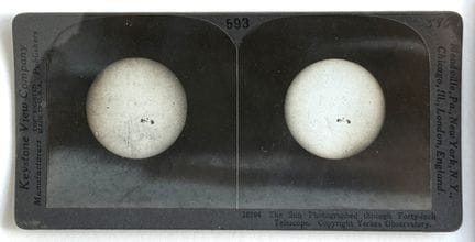 SOLEIL - TÉLÉSCOPE
Le Soleil photographié à traver