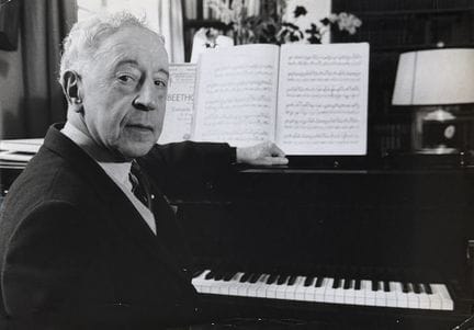 ARTHUR RUBINSTEIN - LUC FOURNOL 1931-2007
Portrait