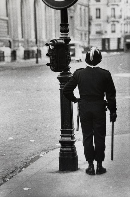 MAI 68 – CLAUDE RAIMOND-DITYVON 1937–2008
Polizist
