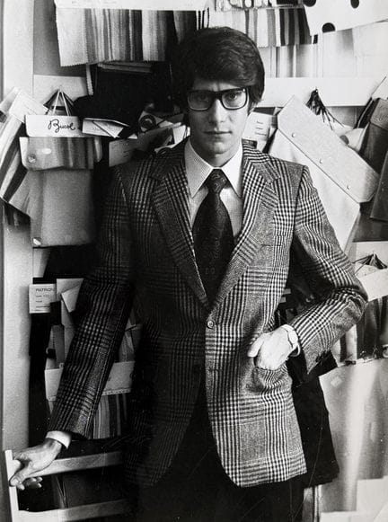 YVES SAINT LAURENT - PETER CAINE (hacia 1960)
Yves