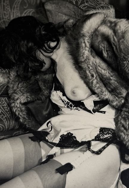 ANÓNIMO - DESNUDO FEMENINO
Desnudo con pieles, hac