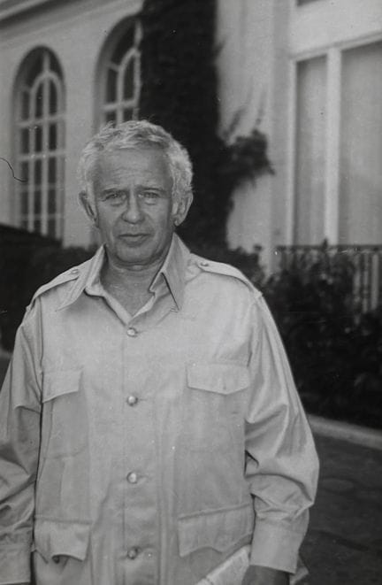 NORMAN MAILER - MARCEL THOMAS 1909-2000
Norman Mai