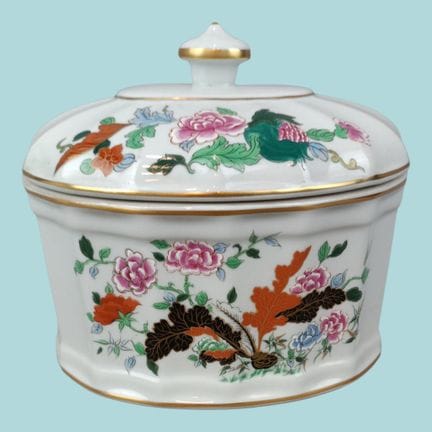 BOÎTE DIOGO En porcelaine de la manufacture Vista 