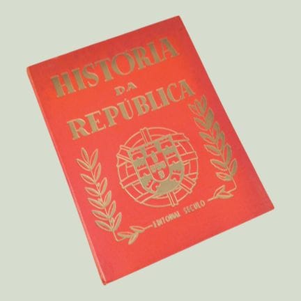 HISTORY OF THE REPUBLIC Lisbon, n.d. Large 4th, 64