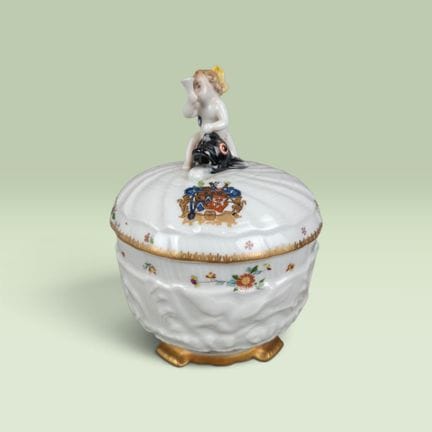 SUGAR BOWL Porcelain from the Vista Alegre factory