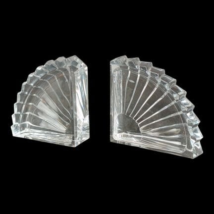 PAIR OF BOOKENDS Fan-shaped bookends made of D'Arq
