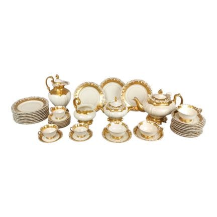 TEA AND COFFEE SET Gold-decorated porcelain from t