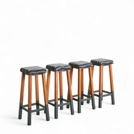 SET DI QUATTRO SGABELLI ALTI - Set di quattro sgab
