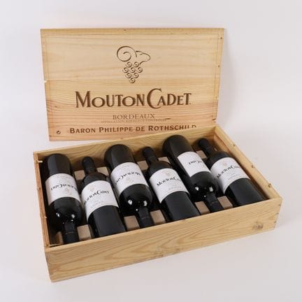 6 bottles of Mouton Cadet Baron Philippe de Rothsc
