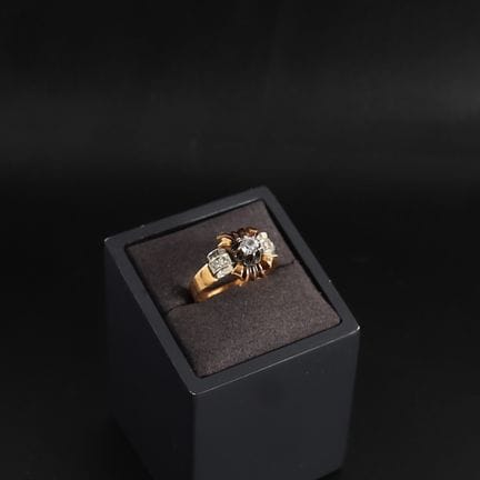 ART DECO-STYLE GOLD RING
18k yellow gold ring, eag