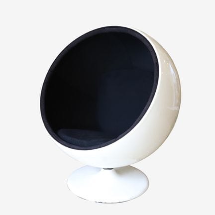 POLTRONA MODELLO "BALL CHAIR" ispirata a Eero AARN