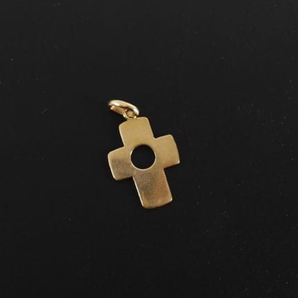 GOLD PENDANT
Stylized cross pendant in 750 MM yell