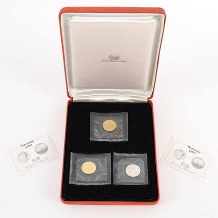COMMEMORATIVE THREE-PIECE SET MARKING THE STORMING