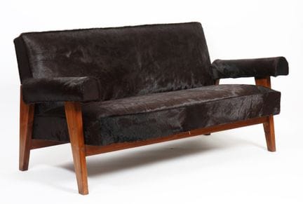 SOFÁ NEGRO DE TEKO de Pierre JEANNERET (1896-1967)