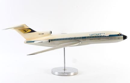 AEREO LUFTHANSA 727  
Modello di agenzia in allumi