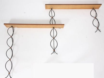 一对双层书架，20世纪作品，采用让·罗耶尔（Jean ROYÈRE，1902-1981）风格
矩形层