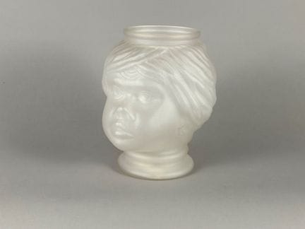 dans le style de FORNASETTI
Pied de lampe en verre