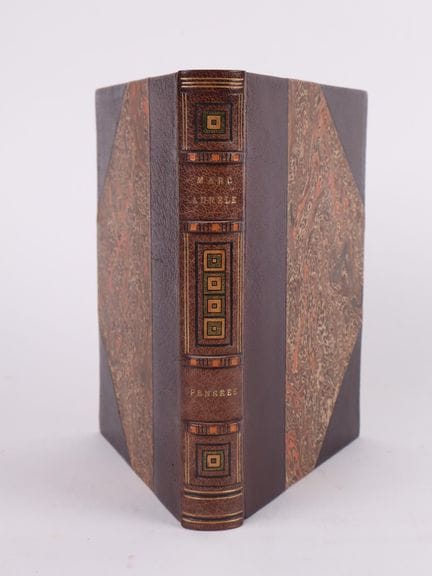 MARC-AURELE.
Meditations.

1 square in-8 volume bo