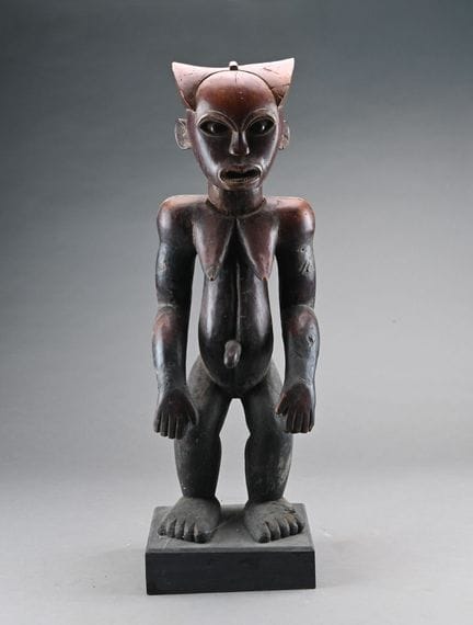 FANG MAEBA, GABON
Statua femminile in piedi dal vo