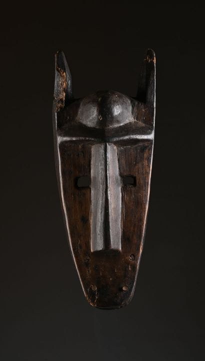 BAMBARA, MALI.
Hyänen-Maske aus Holz mit schwarzer