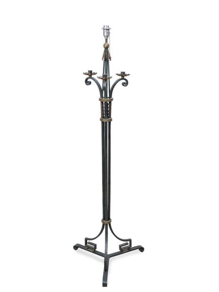 Edgar BRANDT (1880-1960), nello stile di
Lampada d